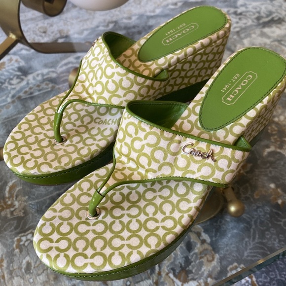 Coach sandals - Picture 15 of 17